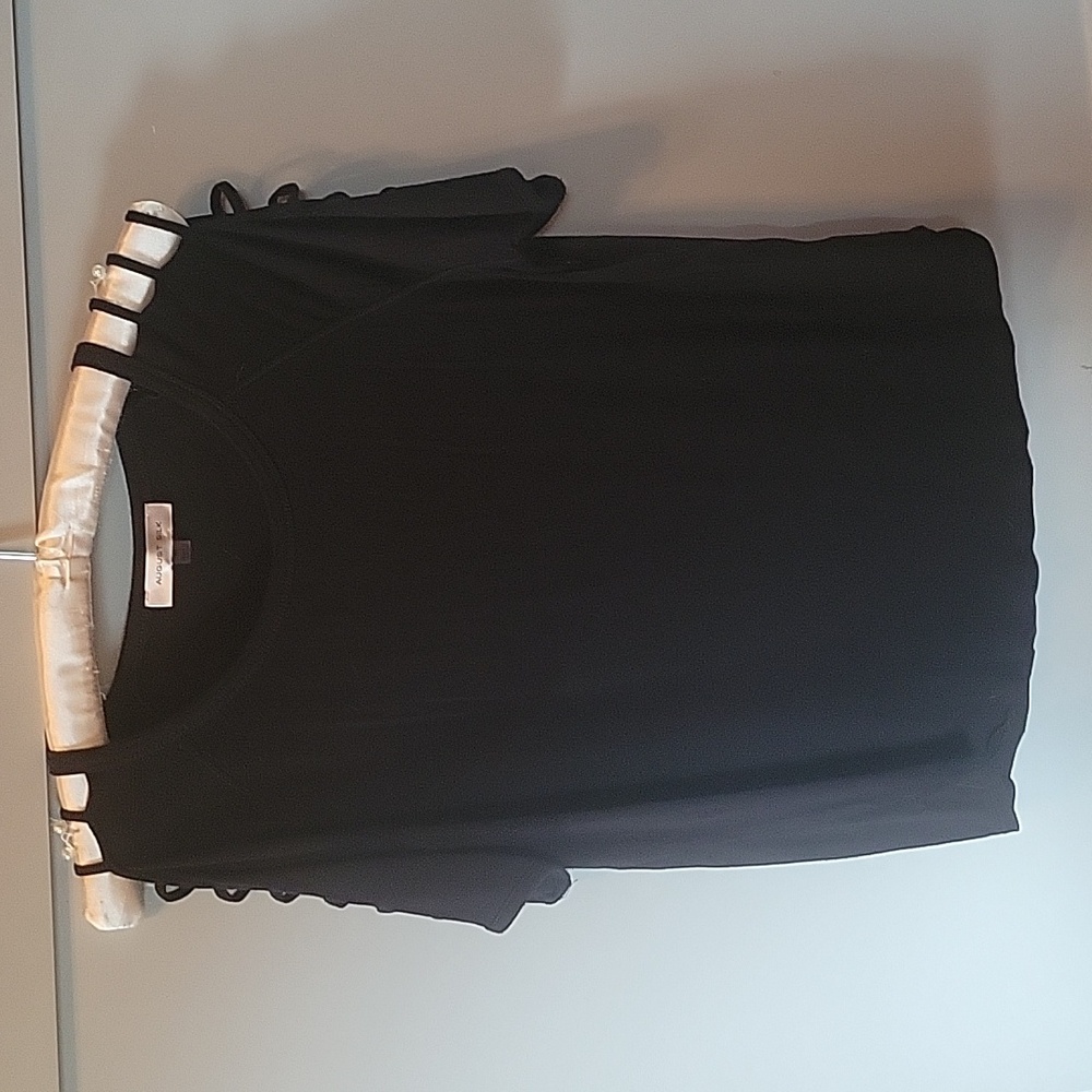 Women's tank shirt with cold shoulder design
